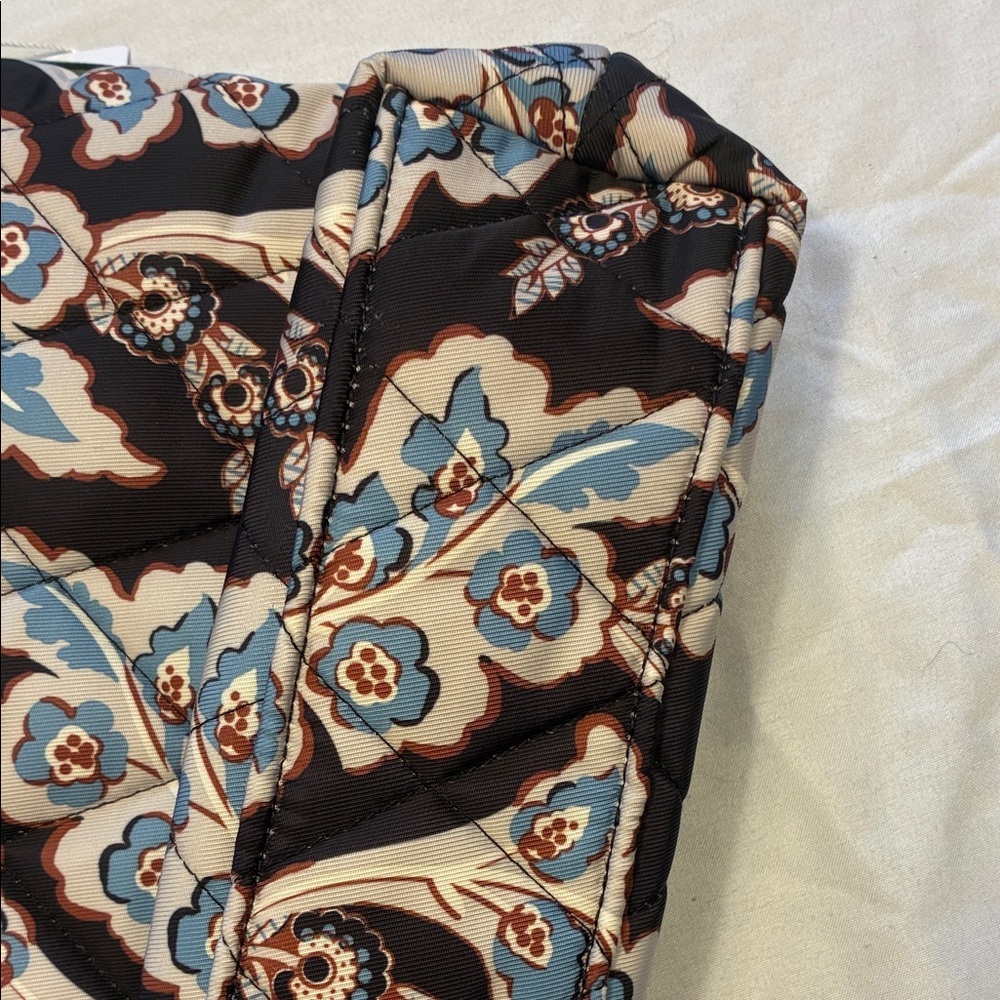 Vera Bradley NWT Original Hipster Light Blue Floral Quilted Crossbody Bag - Picture 13 of 16